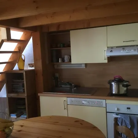 Typique,chaleureux Et Pratique Apartament *