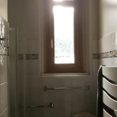 Typique,chaleureux Et Pratique Apartament